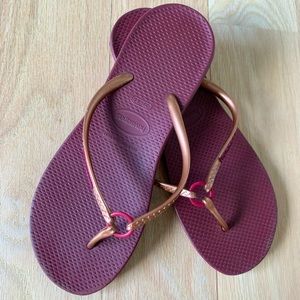 Havaianas flip flops size 9